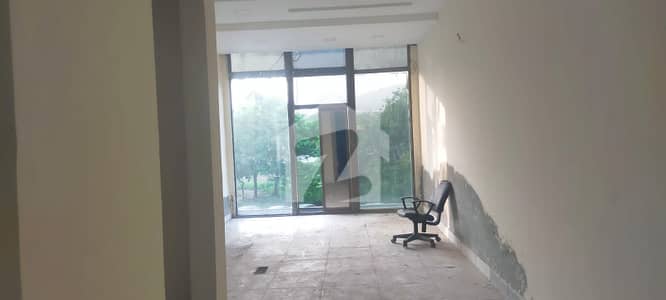 Blue Area Office 300 Square Feet Jinnah Avenue For Sale