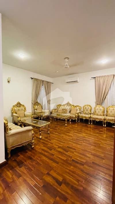 500 YARDS BANGLOW FOR SALE PHASE 7 500 YARDS BANGLOW FOR SALE PHASE 7