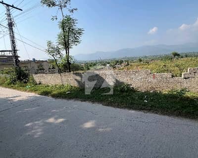 Residential Plot Sized 10 Marla Available In Bani Gala