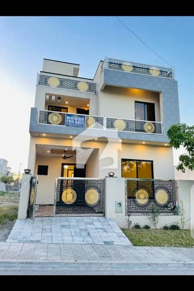 ڈی ایچ اے فیز 5 - سیکٹر ایف ڈی ایچ اے ڈیفینس فیز 5,ڈی ایچ اے ڈیفینس,اسلام آباد میں 3 کمروں کا 5 مرلہ مکان 3.8 کروڑ میں برائے فروخت۔ ڈی ایچ اے فیز 5 - سیکٹر ایف ڈی ایچ اے ڈیفینس فیز 5,ڈی ایچ اے ڈیفینس,اسلام آباد میں 3 کمروں کا 5 مرلہ مکان 3.8 کروڑ میں برائے فروخت۔