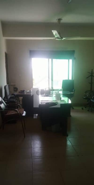 CDA TRANSFER SPACIOUS OFFICE FOR SALE- RENTED OUT