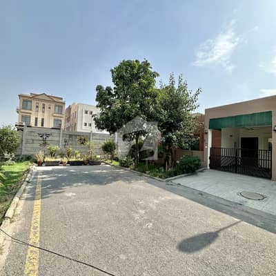Best location in Safari Villas Bahria town