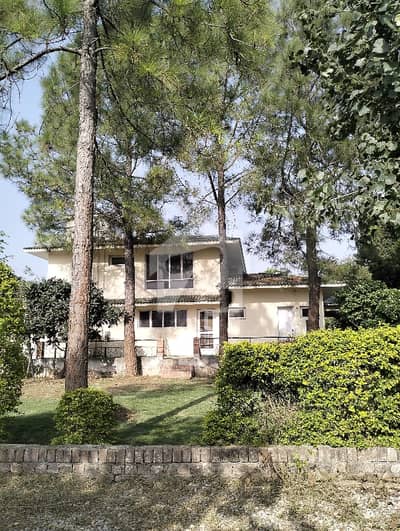 چک شہزاد اسلام آباد میں 5 کمروں کا 24 کنال فارم ہاؤس 45.0 کروڑ میں برائے فروخت۔