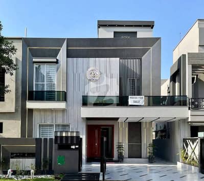 10 Marla Ultra Modern Luxury House for Sale