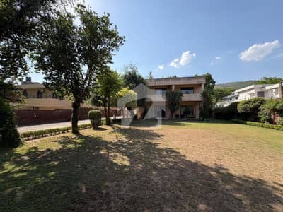 F-6 Prime Location House Available For Rent F-6 Prime Location House Available For Rent