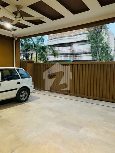 Beautiful Luxury 10 Marlatriple Storey House For Sale