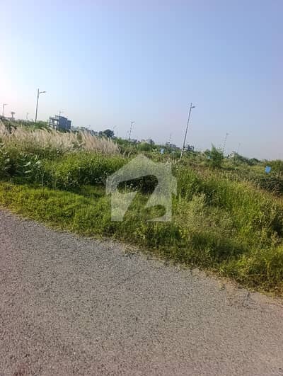 DHA Phase 8 Ivy Green 5 Marla Plot For Sale