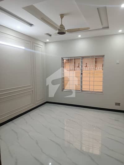 ای ۔ 11 اسلام آباد میں 3 کمروں کا 1 کنال بالائی پورشن 2.0 لاکھ میں کرایہ پر دستیاب ہے۔