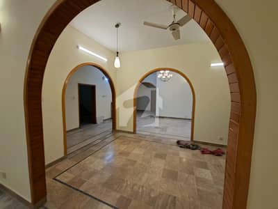 I-8 4 BEDROOMS 4 BATH SERVENT SEPARATE GATE 285K FINAL