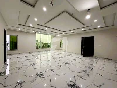 4 Marla Commercial Floor for Rent in DHA Phase 3, Lahore Prime Commercial Location