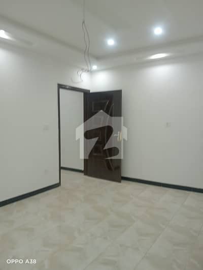 10 MARLA BRAND NEW HOUSE FOR RENT 10 MARLA BRAND NEW HOUSE FOR RENT