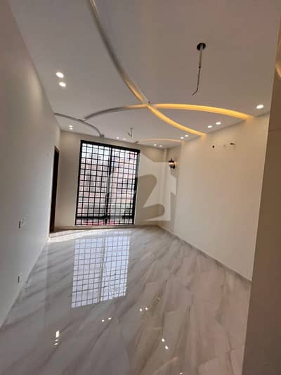 7.5 MARLA DOUBLE STOREY HOUSE FOR SALE