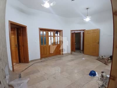 2 Bed Ground Portion For Rent On 10 Marla With Separate Gas Metar