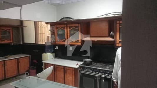 Clifton Block 2, Fully Furnished Apartment for Rent.