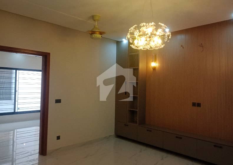 House In F-10/4 For Sale House In F-10/4 For Sale
