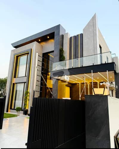 1 Kanal Ultra-Modern Fully Furnished 5-Bedroom House in DHA Phase 7: Move In and Start Living the Life You Have Always Envisioned.
