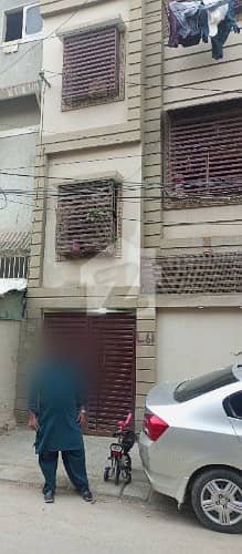 Triple Storey Lease House For Sale In Gulshan On Big 40 Feet Road.