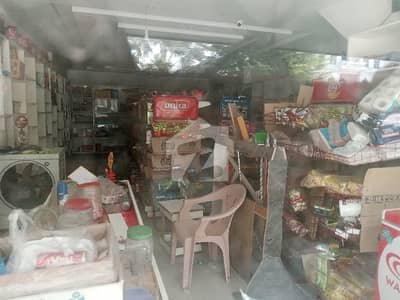 کینال گارڈن لاہور میں 3 مرلہ Studio دکان 55.0 ہزار میں کرایہ پر دستیاب ہے۔