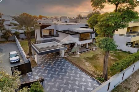Beautiful Modern 2 Kanal Brand New House Available For Sale In DHA Phase 7 At A Prime Location