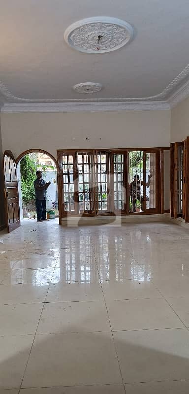 نارتھ ناظم آباد ۔ بلاک اے نارتھ ناظم آباد,کراچی میں 1 کنال Studio دفتر 2.6 لاکھ میں کرایہ پر دستیاب ہے۔ نارتھ ناظم آباد ۔ بلاک اے نارتھ ناظم آباد,کراچی میں 1 کنال Studio دفتر 2.6 لاکھ میں کرایہ پر دستیاب ہے۔