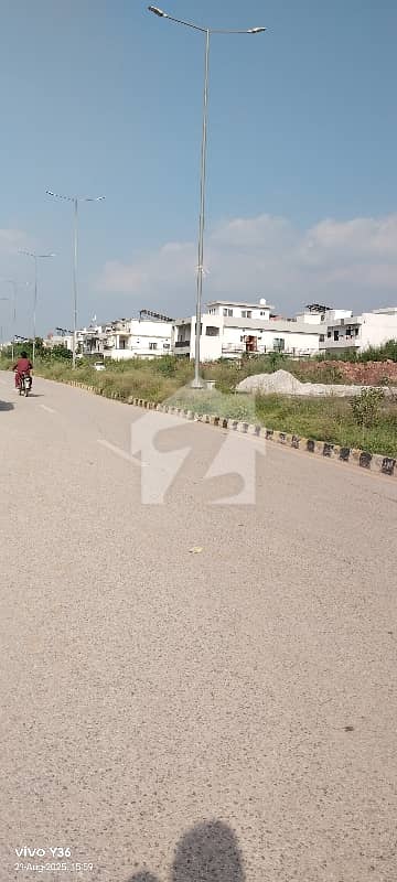 جی ۔ 14/2 جی ۔ 14,اسلام آباد میں 8 مرلہ رہائشی پلاٹ 3.75 کروڑ میں برائے فروخت۔