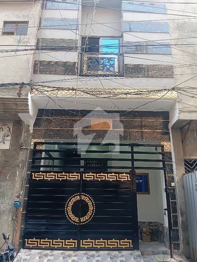 پیکو روڈ لاہور میں 3 کمروں کا 2 مرلہ مکان 1.2 کروڑ میں برائے فروخت۔