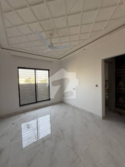 10 Marla Upper Portion Available For Rent In LDA Avenue