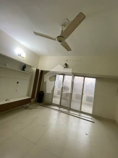 Fully renovated Seaview apartment available for rent