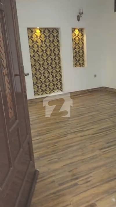 10 Marla House For Rent In Wapda Town Phase 2