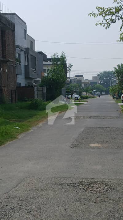 1 Kanal Corner Structure For Sale Ideal Location 1 Kanal Corner Structure For Sale Ideal Location