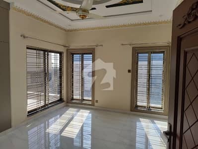 Bahria Town Phase 8 Rawalpindi Usman Block ground portion Bahria Town Phase 8 Rawalpindi Usman Block ground portion