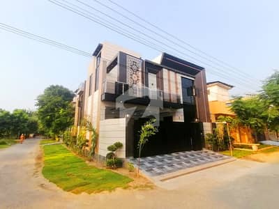 او پی ایف ہاؤسنگ سکیم - بلاک سی او پی ایف ہاؤسنگ سکیم,لاہور میں 5 کمروں کا 10 مرلہ مکان 5.5 کروڑ میں برائے فروخت۔