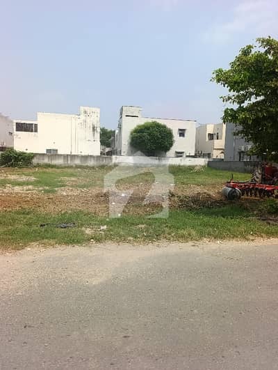 ڈی ایچ اے فیز 7 - بلاک زیڈ2 ڈی ایچ اے فیز 7,ڈی ایچ اے ڈیفینس,لاہور میں 1 کنال رہائشی پلاٹ 3.45 کروڑ میں برائے فروخت۔ ڈی ایچ اے فیز 7 - بلاک زیڈ2 ڈی ایچ اے فیز 7,ڈی ایچ اے ڈیفینس,لاہور میں 1 کنال رہائشی پلاٹ 3.45 کروڑ میں برائے فروخت۔