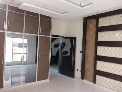Spacious Prime Location House Is Available In Ali Park For Rent
