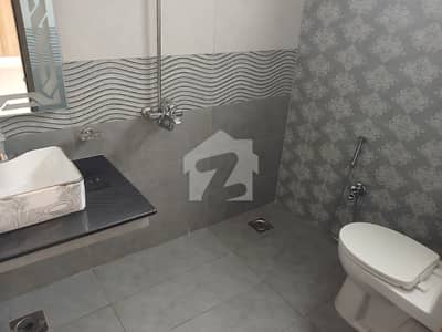 LDA AVENUE 1 BLOCK J 10 MARLA BRAND NEW HOUSE FOR RENT