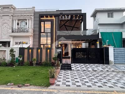 10 Marla Full Basement House for Sale in DHA Lahore