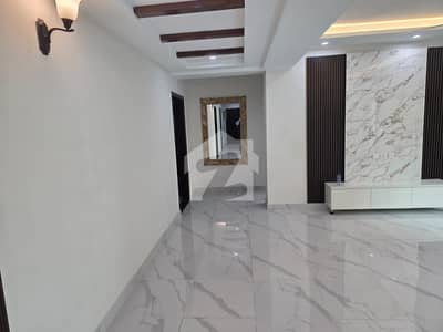 10 Marla 3 Bed Apartment Available For Rent New Building Askari 11 Sec B