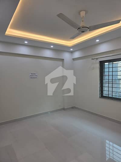 10 Marla 3 Bed Apartment Available For Rent New Building Askari 11 Sec B