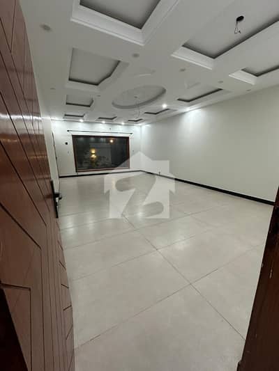 Gulistan Jauhar Block 16 300 Square Yards  One Unit Independent House 5 Bed DD