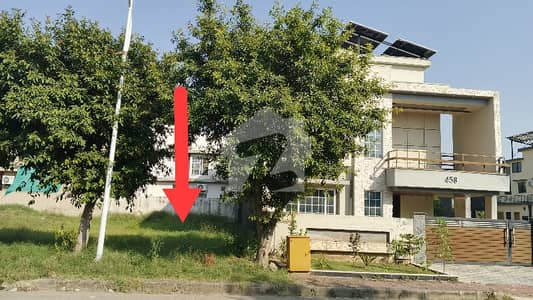 10 Marla prime Location plot for sale in bahria town Phase 8 sector E 10 Marla prime Location plot for sale in bahria town Phase 8 sector E
