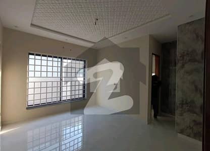 بحریہ آرچرڈ فیز 2 بحریہ آرچرڈ,لاہور میں 4 کمروں کا 8 مرلہ مکان 2.55 کروڑ میں برائے فروخت۔ بحریہ آرچرڈ فیز 2 بحریہ آرچرڈ,لاہور میں 4 کمروں کا 8 مرلہ مکان 2.55 کروڑ میں برائے فروخت۔