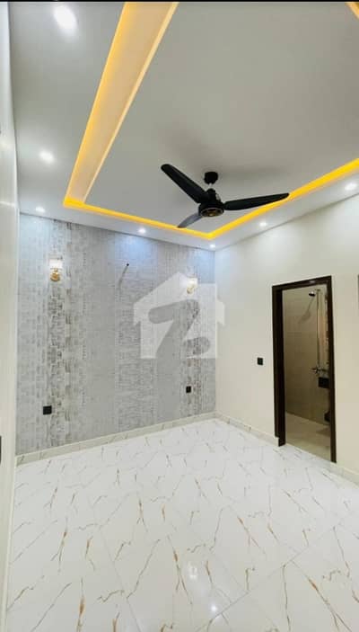 BRAND NEW LEXCERI HOUSE LOWER PORTION FOR RENT ON THE MAIN 60 FIT ROOD VVIP LOCTION FACING PARK FULLY TILED FLOOR AMICRAEN STYLE HOUSE NOTE ONLY FOR HUSBND WIFE & 1 SINGEL PERSON FEMALE BRAND NEW LEXCERI HOUSE LOWER PORTION FOR RENT ON THE MAIN 60 FIT ROOD VVIP LOCTION FACING PARK FULLY TILED FLOOR AMICRAEN STYLE HOUSE NOTE ONLY FOR HUSBND WIFE & 1 SINGEL PERSON FEMALE