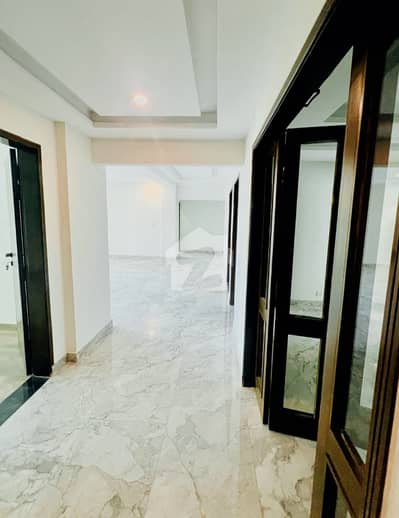 Ring Road Facing Brand New 4 Bed 13 Marla spacious Flat for sale in Askari 10 Sec-G!