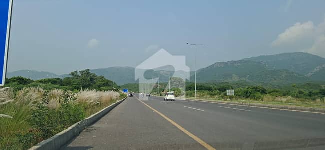 Prime location Plot Margallah Facing