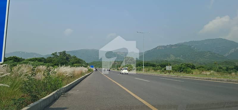 Prime location Plot Margallah Facing Prime location Plot Margallah Facing