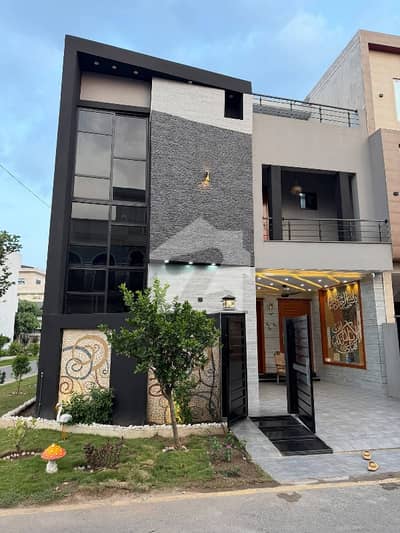 5 Marla Brand New Ultra Modern House available for rent 5 Marla Brand New Ultra Modern House available for rent
