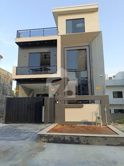 D12 house for sale