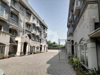 5 Marla Flat for sale in Expo avenue Near emporium mall Near Nadar head office