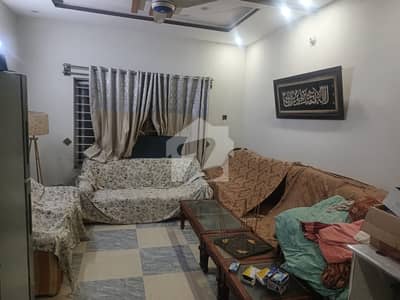 Prime Location Gulshan Abad House For sale Sized 10 Marla