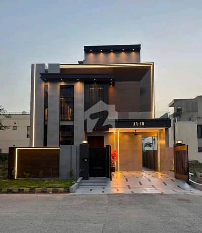 On Excellent Location 10 Marla House Situated In Citi Housing Society For sale